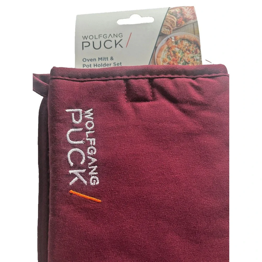 Wolfgang Puck Kitchen Oven Mitt Potholder Silicone Grips Maroon Embroidered